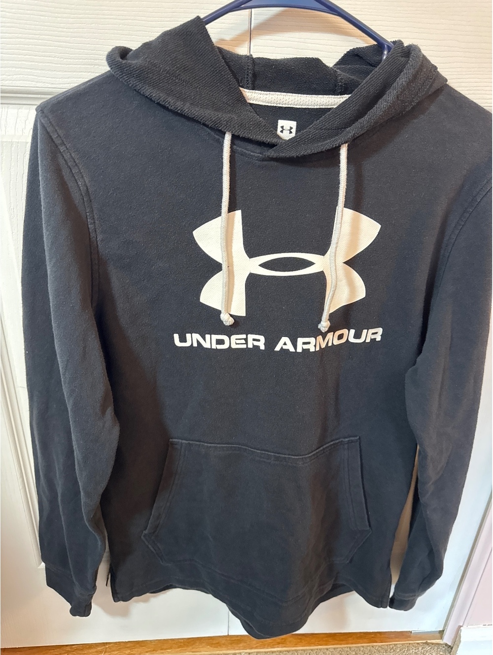 Under Armour Black Hoodie Sweatshirt Size Small/Petite